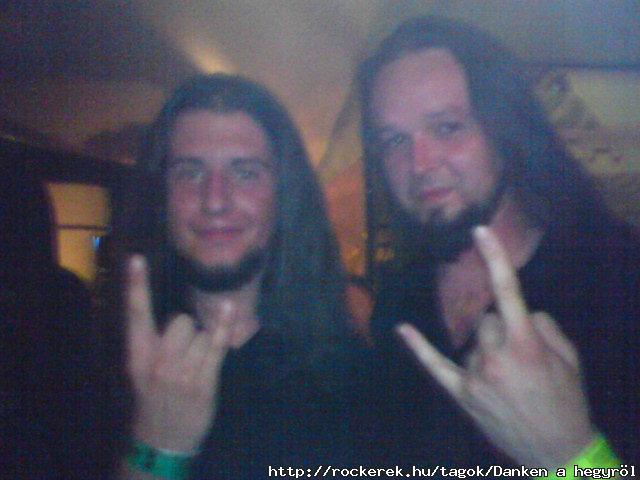 Gborral a Watch My Dying nekesvel  =D nagyon llat koncert vooolt ;P