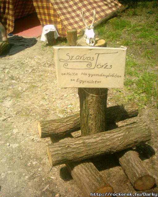 Szarvas trzs