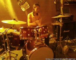 DrummTomi
