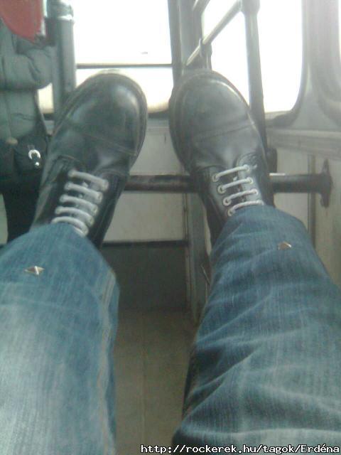 Mocskos BKV-n sllll....XD