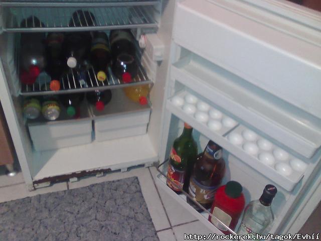 Nem tudom mit mondhatnk errl... Csak annyit,h hrman voltunk r :D