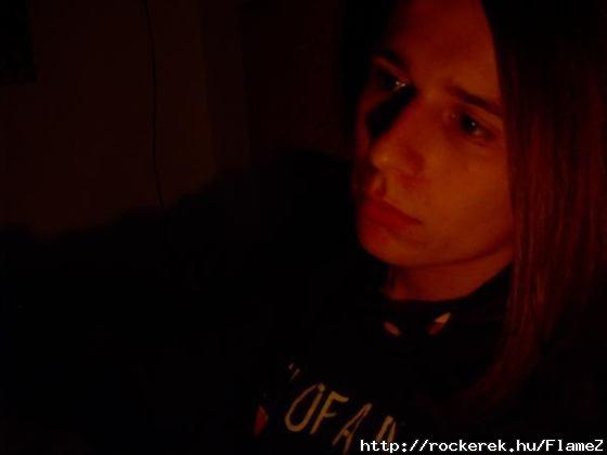 user_14003229_1234565418062_box