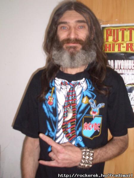 ACDC.CIMG6025 (450 x 600)