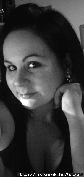 Nincsen ms, csak a hit s a dac,  A tid csak az marad, amit msoknak adsz.