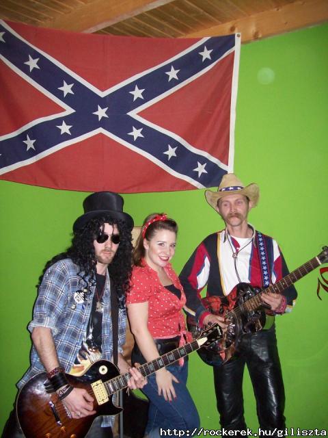 Mr. Amerika s egy CocaCola Pin Up Girl trsasgban :D