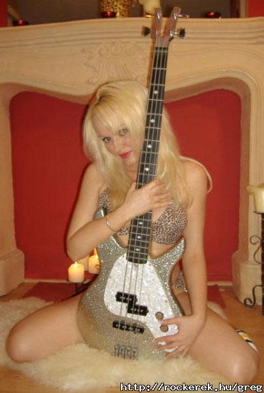 BassBabe0001