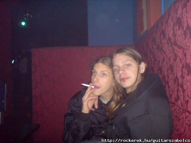 n meg Kiki