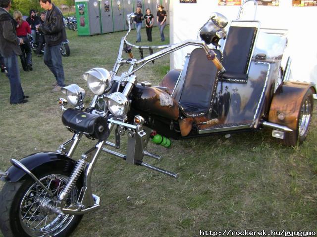 Csak Norisz motor (jszboldoghzn)