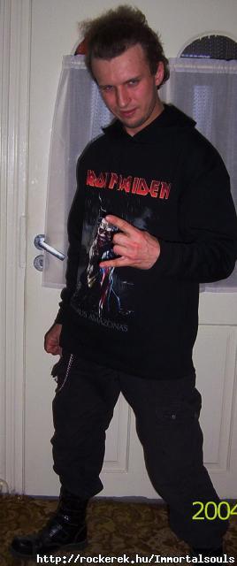 n \m/