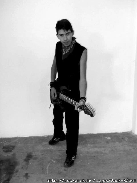 Rocker vagyok vllalom :)