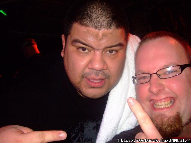 T SE KELL BEMUTATNI (MADBALL)