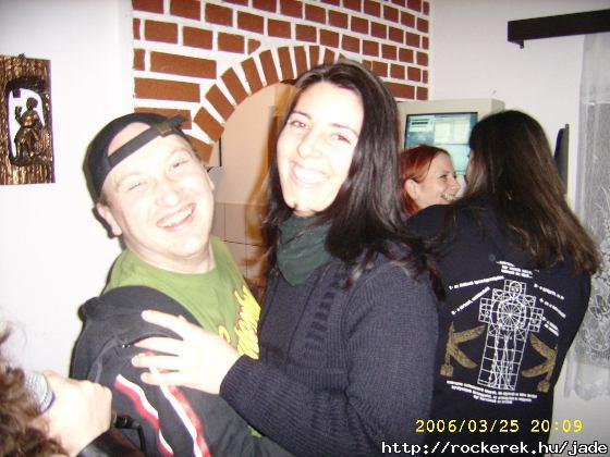 user_9375517_1245053905178_box