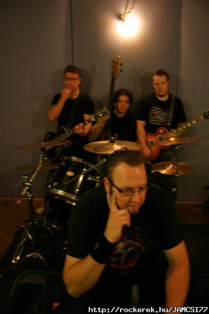 DUBLARIAN BAND 103