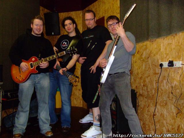 JAMES 2008 002