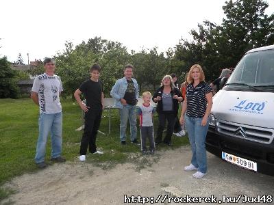 A  bartnm megxervezte,h.koncert eltt beugranak meglepinek Nyrdra!))