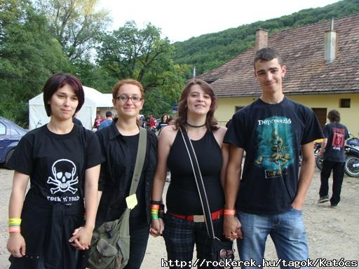 letnt szlk s bszke gyerekeik:D:D