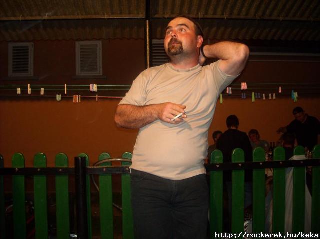Na most fotzzatok! Fecske mint modell.