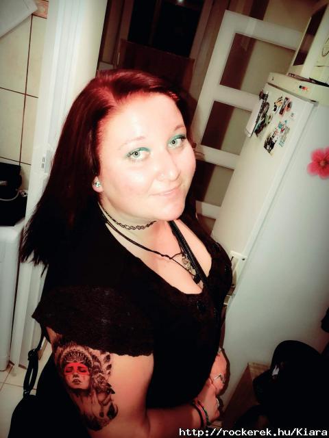 A tetovls nem igazi...mg :)