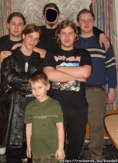 2007-2008 szilveszter(haverom krt meg, hogy takarjam ki a fejt...)