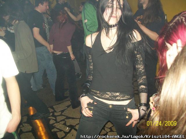 Megy a dance:D---Rocktogon