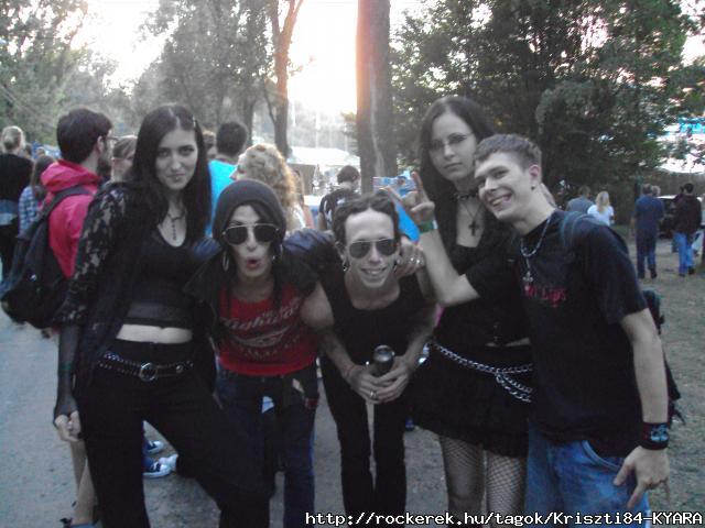 2009.Sziget:Cat drgval(DS),Skinnyvel(DS),s Schneidivel:)