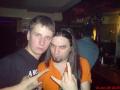 az invader frontembervel