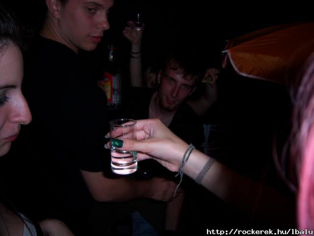 dmmal akivel rezzk a tequila  jelenltt is:D