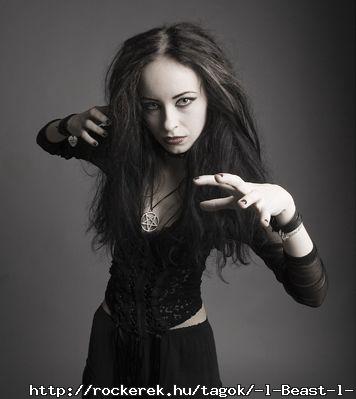 Aniko_2068w