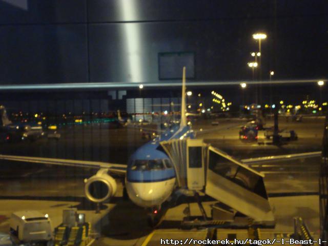 a mi gepunk..Embraer 190...