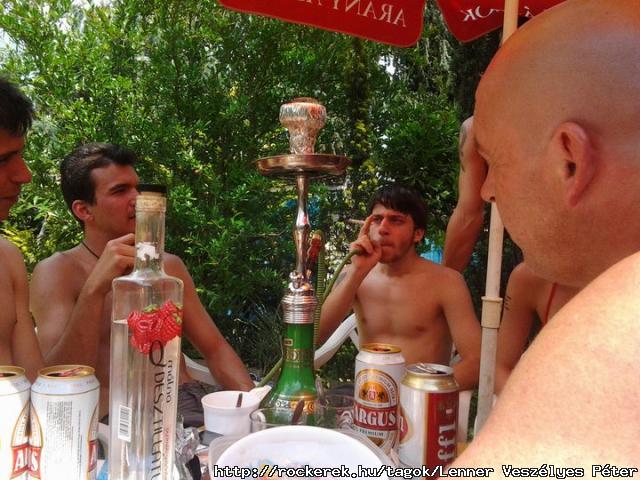 pipa s cigi s alkohol