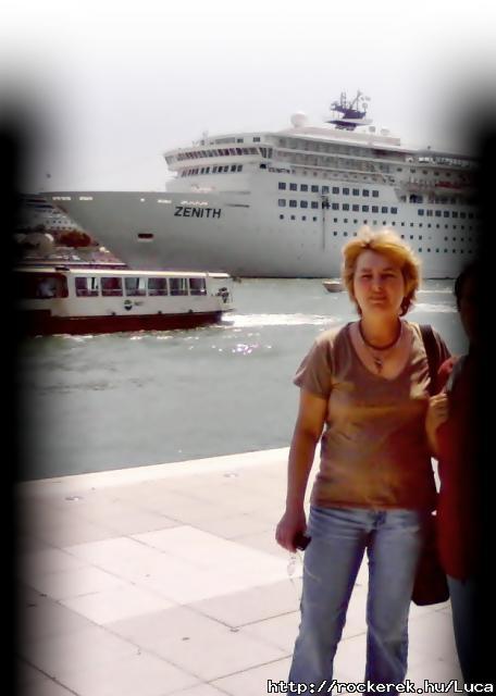 Velencbe tartok