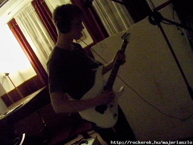 studio 034