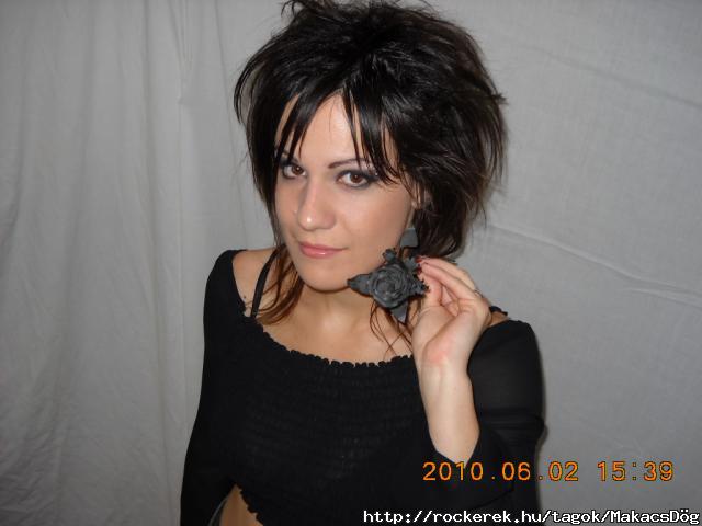 Black Rose! --,-`-<@
