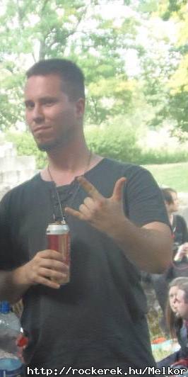 \m/