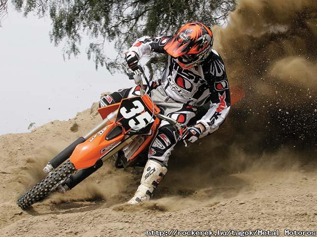 141_0603_01z+2005_ktm_250_sx_f+front_top_view