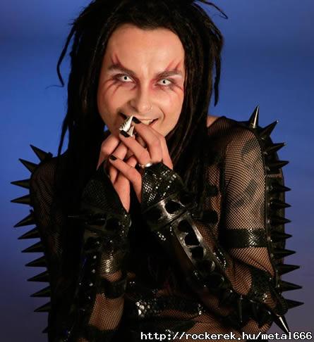 Dani Filth 02