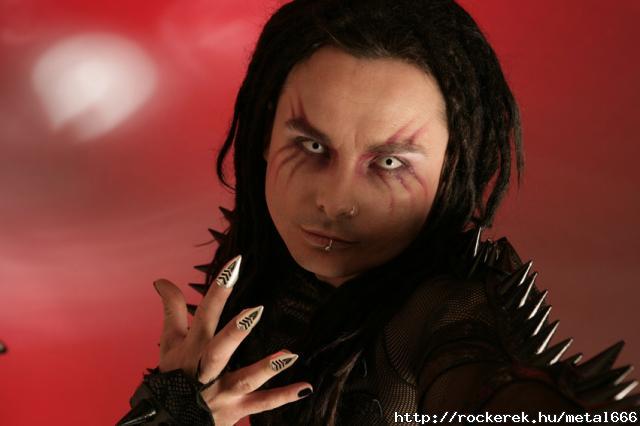 Dani Filth 08