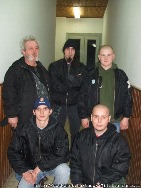 na egy szp csoportkp :D  Blab,Militia christi,Spakk,Varga,meg Diklity :D