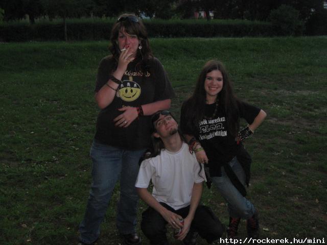 na lesz ebbl valami XD legalbb nem n vagyok a legkisebb :D