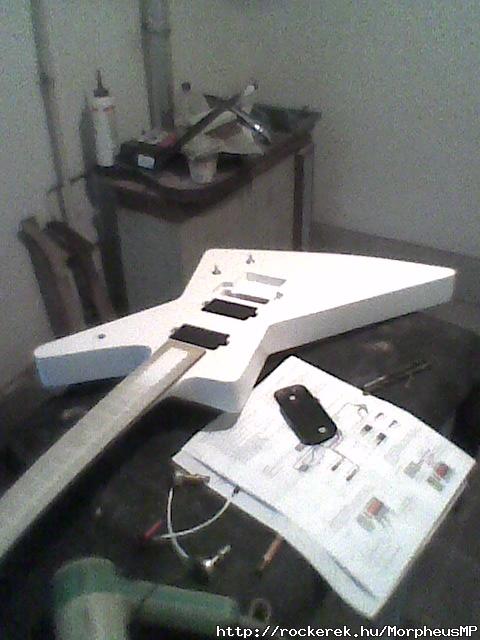 Bloodred - Explorer with Floyd Rose
