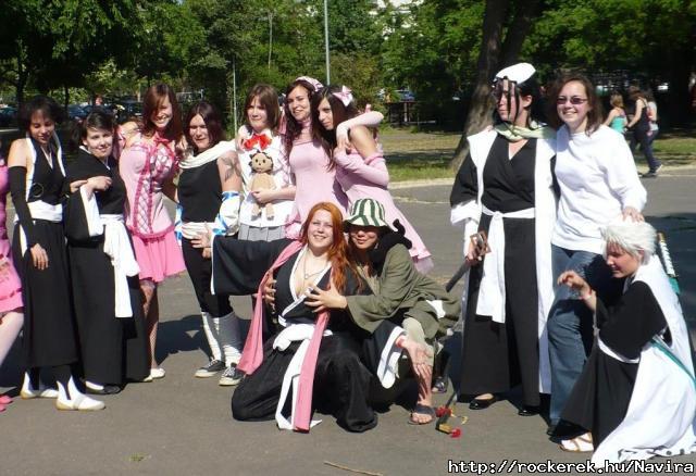 sacurakon 2009 Matsumoto Rangiku-nak ltzve XD igen ott kzpen Uraharval, aki nem rti a pont ne firtassa....