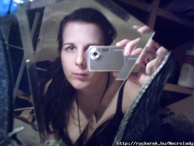 a tkrkpem ami nap mint nap visszanz rm :) XD