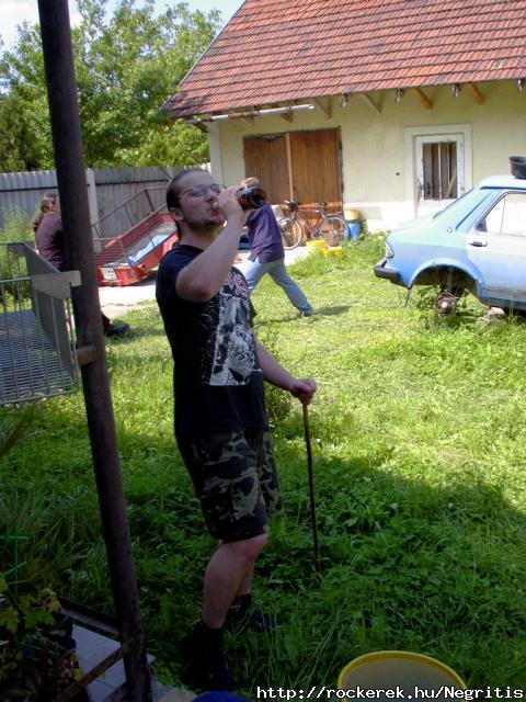 szeretem a srt, a 2 barom meg menjen a picsba :D