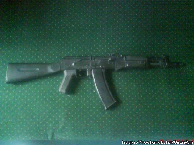 Avtomat Kalasnyikova obrazca 1947 goda, ismertebb nevn AK 47 ^^