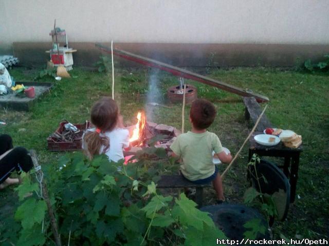 A szvem kt eleven darabja :-)