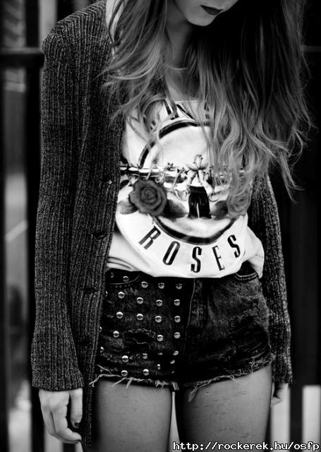 guns-n-roses-bampw-black-and-white-blonde-Favim_com-534851