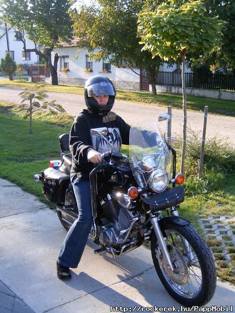 illa-berek, ndak-erek, a motorosok j emberek..