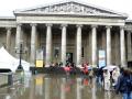 ott llok a British mzeum eltt