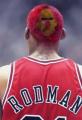 Dennis Rodman legjobban sikerlt frizurja :)