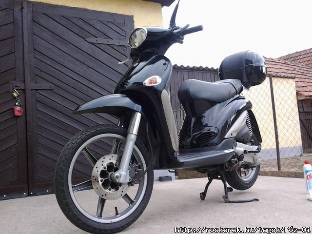 Mostani motor:) mr nem streetfighterkedek ilyen benzin rak mellet:)